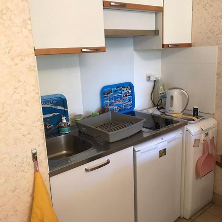 Appartement Port Frejus Avec Loggia Et Acces Plages A Pieds Exterior photo