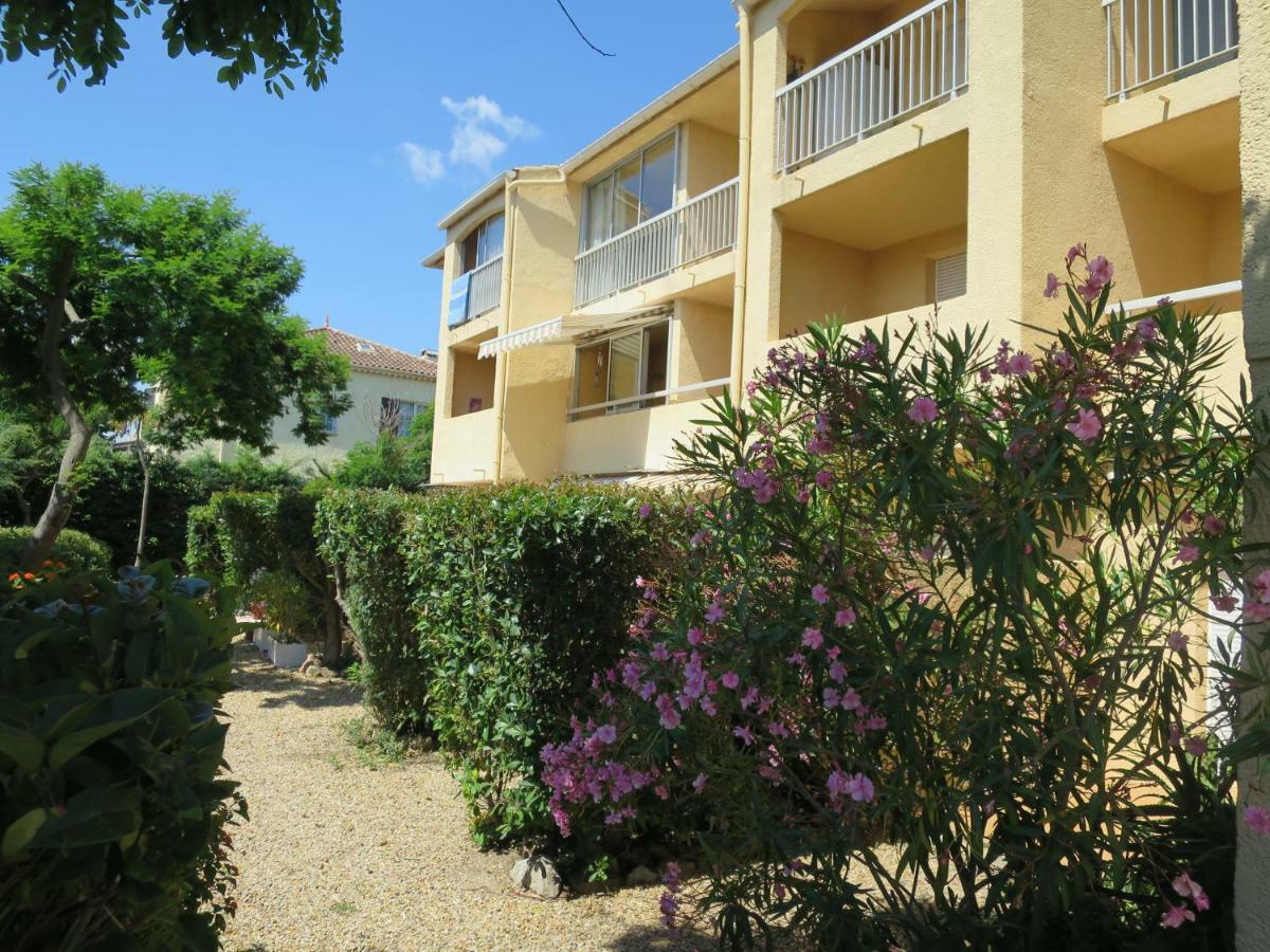Appartement Port Frejus Avec Loggia Et Acces Plages A Pieds Exterior photo